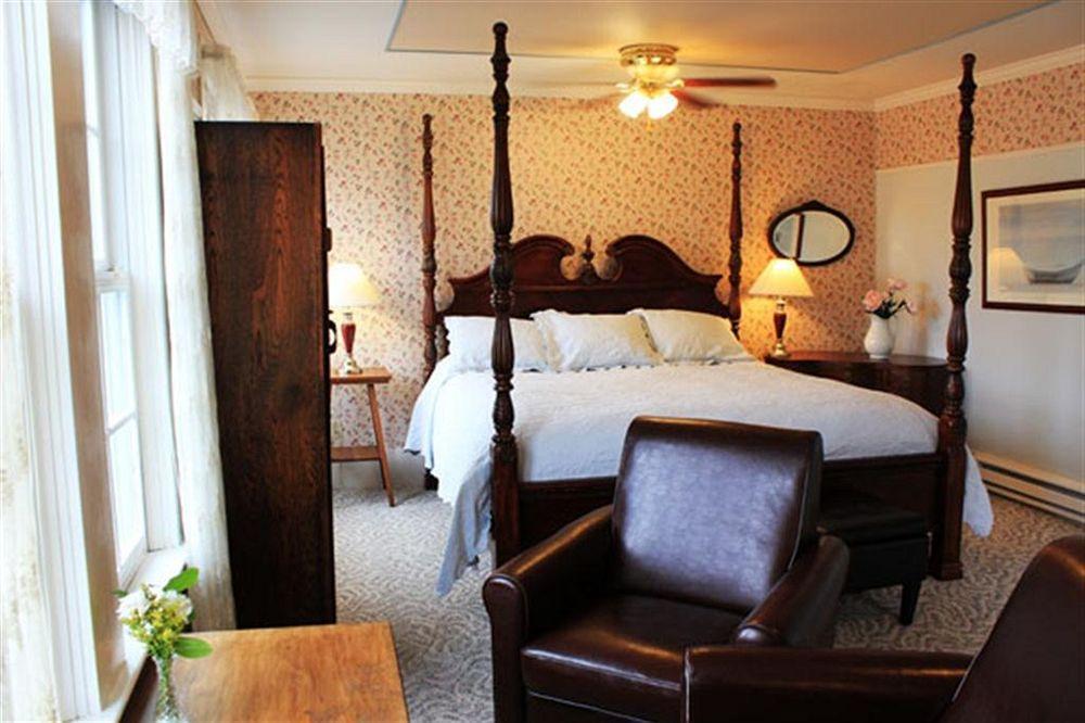 The Historic Requa Inn 克拉马斯 外观 照片