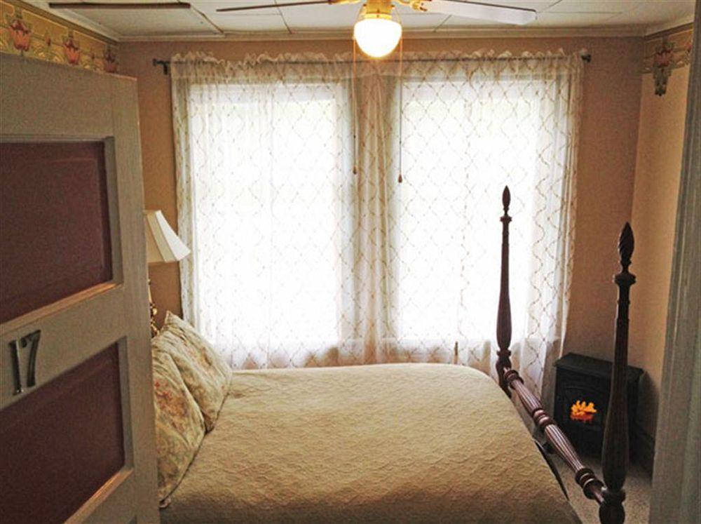 The Historic Requa Inn 克拉马斯 外观 照片