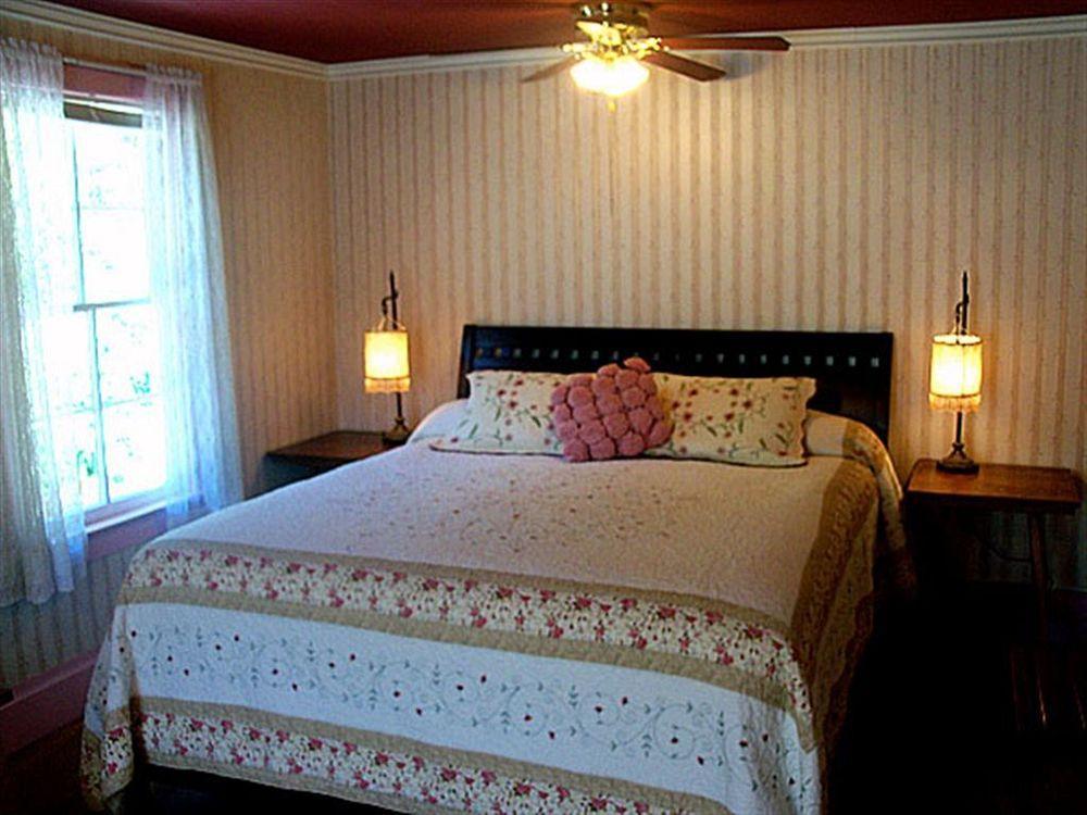 The Historic Requa Inn 克拉马斯 外观 照片